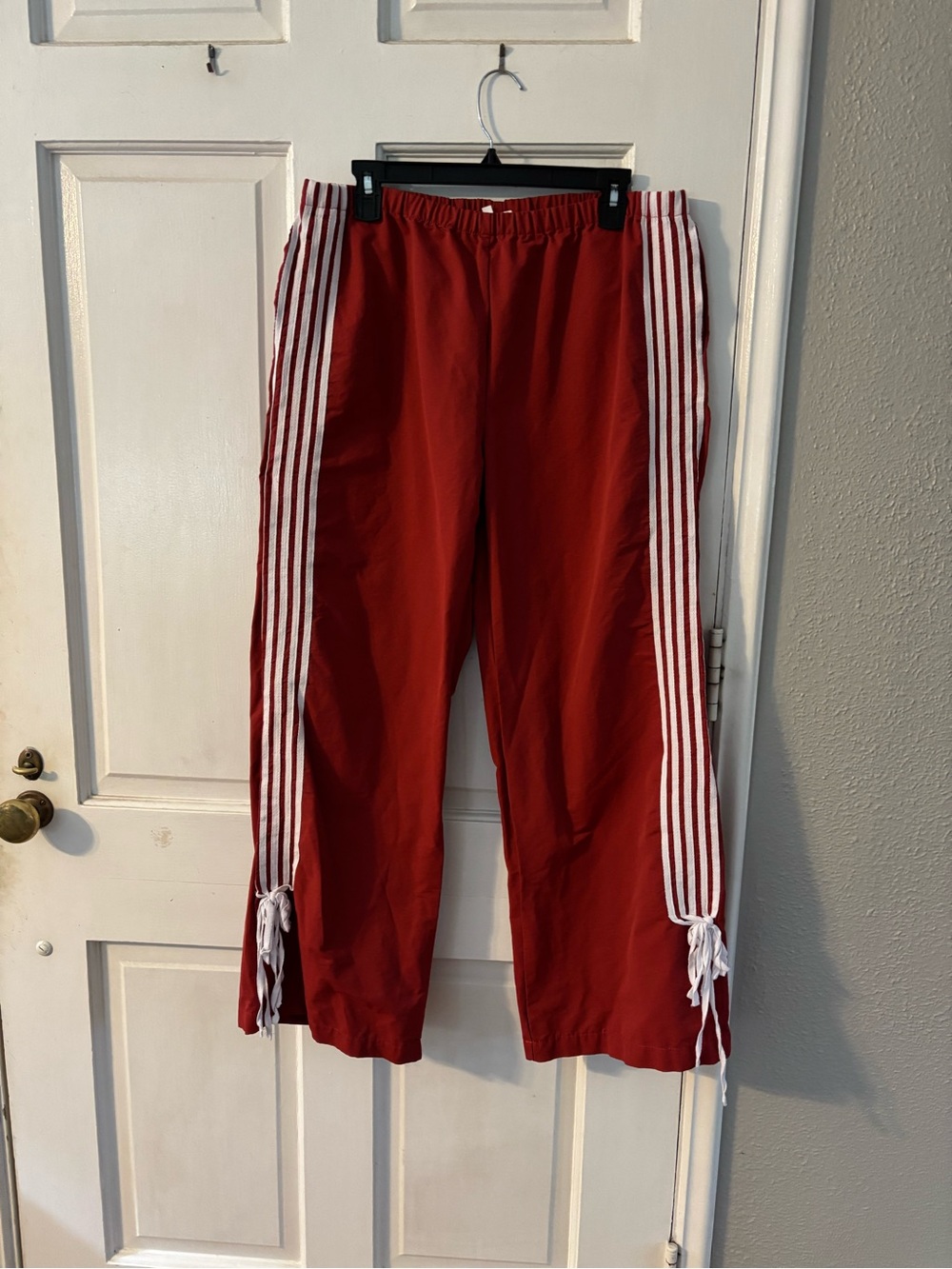 CALI 1850 Women’sRed White Striped Drawstring Elastic Waist Pants Cotton Nylon L